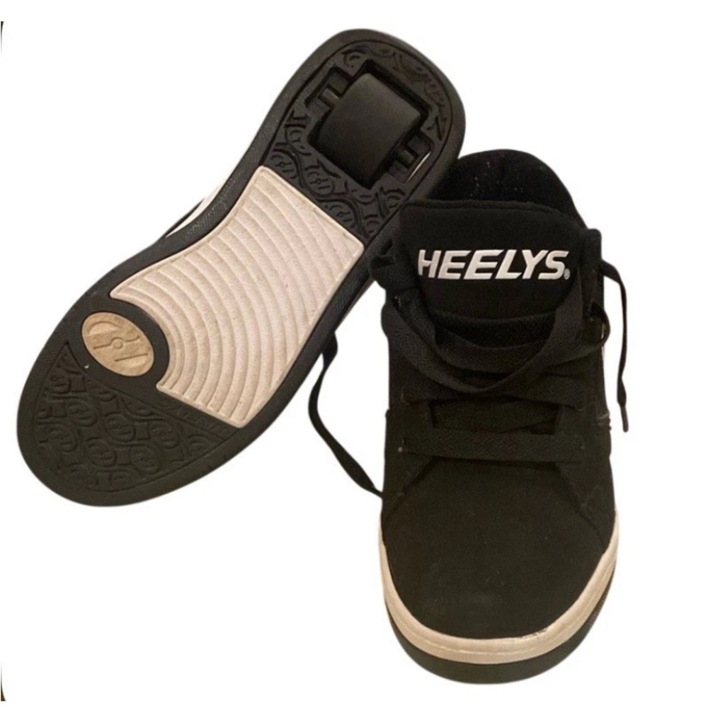 Heelys Voyager Youth Boy's Size 4 Shoes Black Wheeled Sneakers gym shoe skates